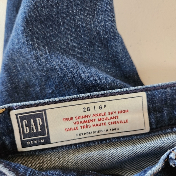 Gap True Skinny Sky High Ankle Jeans Hi Rise Raw Hem Frayed Stretchy Dark Wash - Picture 8 of 13